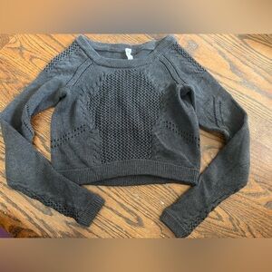Lululemon Be Present Pullover Cropped Knit Sweater size 2